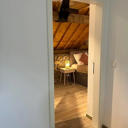 Au Vieux Nid, Circuit De Francorchamps 스타블로